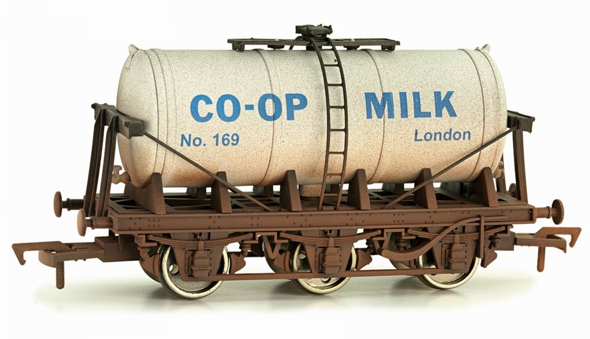 Dapol 4F-031-022 6 Wheel Milk Tanker Co-Op 169 Weathered :: Railway ...